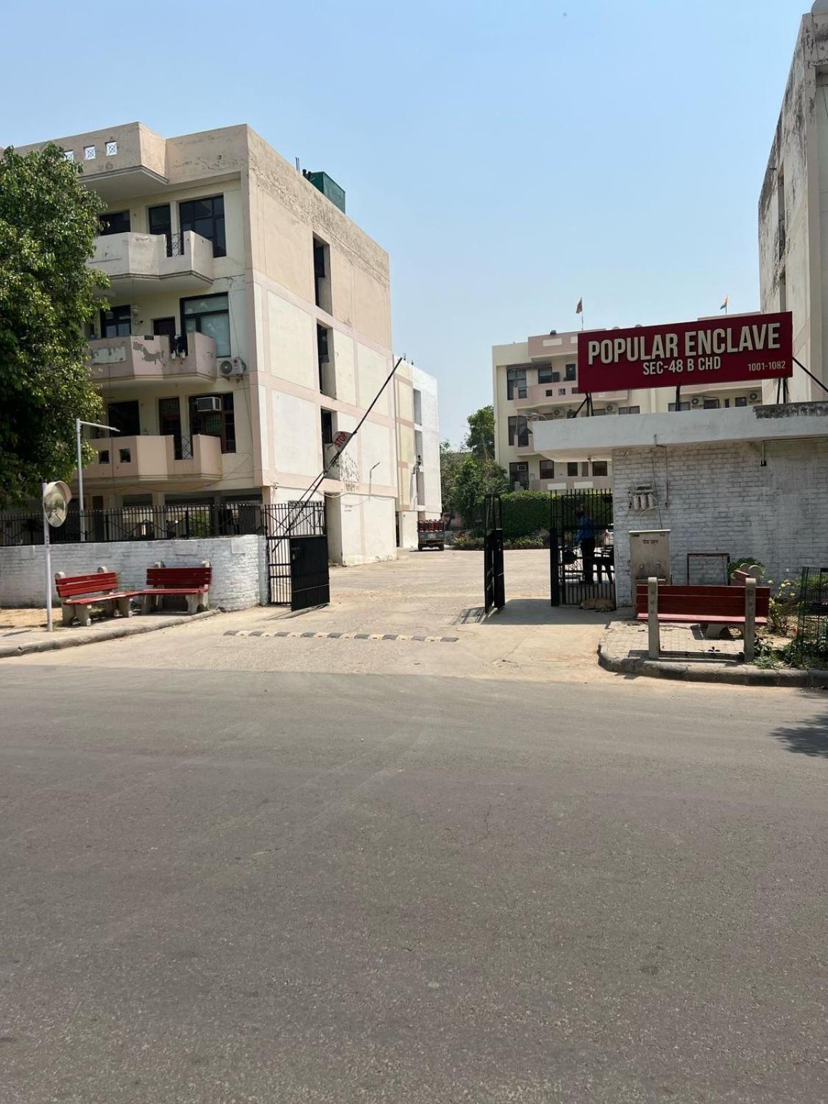 Apartment Aaranya Nivas 4bhk *